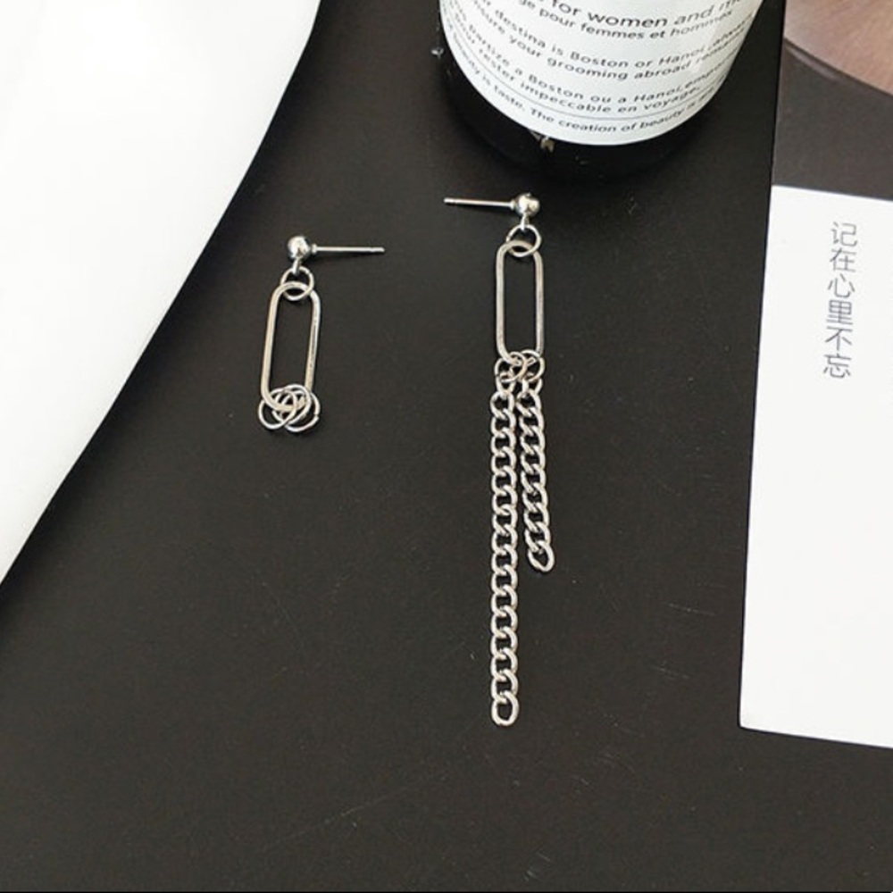 asymmetrical silver hoop chain drop earrings